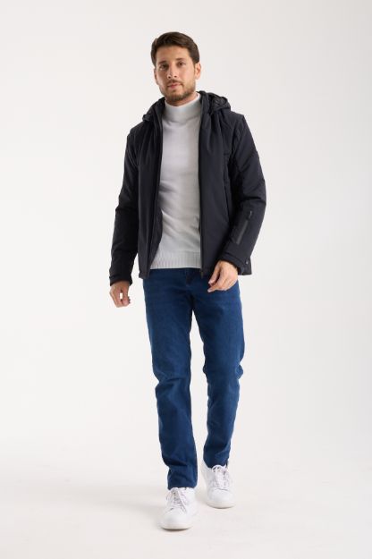 4844 Model Mont resmi